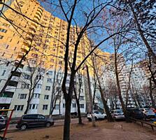 Sec. Riscani, bd. Moscova. 3 camere. Prima Linie. Parc Afgan! Reparat