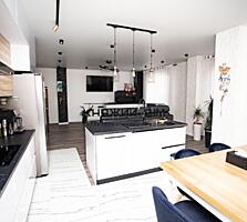 Продаж 2х рівневої квартири ( 3 спальні і велика кухня вітальня) по ..