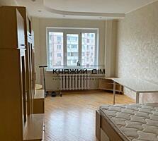 Продаж 1-кімнатної роздільної квартири по вул. Анни Ахматової, 43. ...