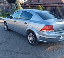 Opel Astra H, 2010г, 1.6 Бензин, Седан!