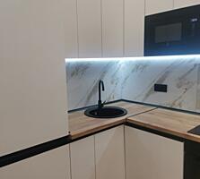 Продам квартиру 42.5 кв. м., 20/25, новый дом, жк 66-я Жемчужина.