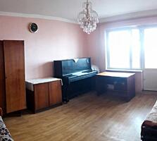 Предлагается к продаже трехкомнатная квартира на ул. ...