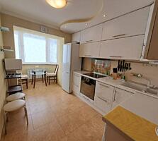 В продаже двухкомнатная квартира в самом центре Суворовского района. .