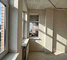 Продаётся трёхкомнатная квартира. Соломенский район, улица Святослава 