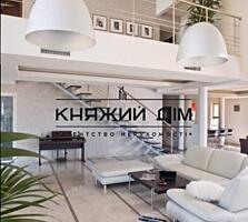 Дизайнерский проект. 2005 год постройки. Термодом. На участке лес, ...