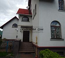 Продаж 3-х пов. будинку з басейном в Святошинському р-ні, біля Чайки .