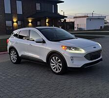 Ford Escape Titanium 2.5 hybrid. 2022год.