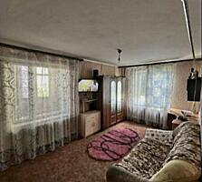 Продам 2 комнатную квартиру с гаражом