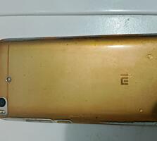 Продам телефон