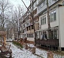 Двухуровневая, 4-х комнатная квартира с настоящим камином!