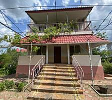 Продается двухэтажный дом общей площадью 74 м² на участке 10 соток. В 