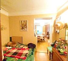 Продам 2-хкомнатную квартиру в центре