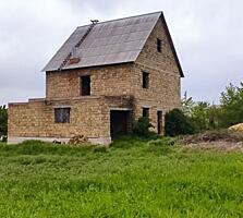 Дом- коробка  на 10 сот  в центре  с. Нерубайское