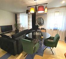 Трехкомнатная квартира на Французском бульваре.