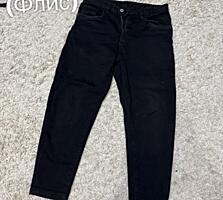 Продам (4 пары джинс) и (2 пары шорт)