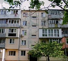 Продам 3-комнатную квартиру, Черёмушки. Радостная / Дом Мебели