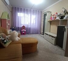 Продается 4-ком. квартира + кабинет.