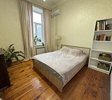 Продам 3-комн квартиру на Среднефонтанской