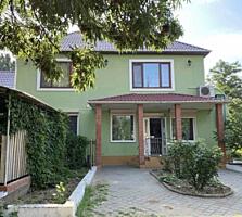 В продаже отдельно стоящий  двухэтажный современный дом. На первом ...