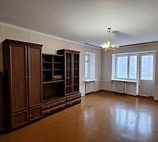 В продаже просторная однокомнатная квартира в кирпичном доме ...