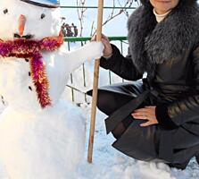 Продам натуральную дублёнку, с красивым воротником. Размер 42-44