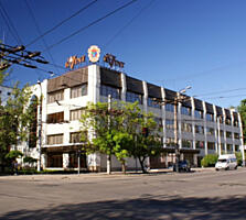 Продается. Квартира 30кв. м. Центр. в доме Салон Красоты Красотка. Квинт