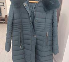 Продается женское зимнее пальто новое цвет зеленоватый, темное 50-52рр