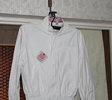 Мужская ветровка, джинсы, батник, свитерки. Цены от 300 лей до 90 лей