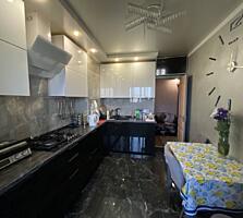 В продаже большая 3-х комнатная квартира на Таирово. Три раздельные ..