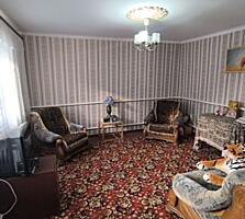 Дом в с. Карагаш с удобствами мебелью 20 соток земли, гараж, подвал