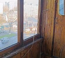 Продам 2-к квартиру на Ак. Глушко/ Площадь