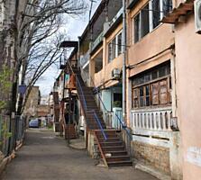 Продается однокомнатная квартира в крепком доме на Молдованке. ...