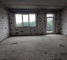 Пропонується капітальний зимовий будинок в с.Молодіжне. Будинок ...