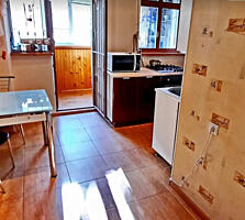 Сталинка 71 м² в центре — Канатная / Семинарская, ремонт, балкон