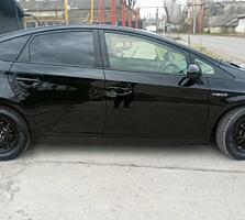 Продам Toyota Prius 30