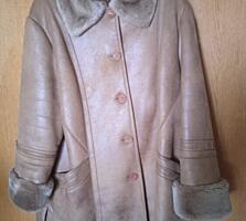 Продам женскую дубленку