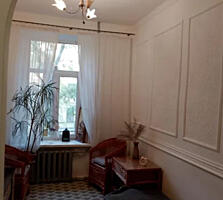 Продам комнату в коммуне 13 кв. м., 3/3, ул. Нежинская/Дворянская.