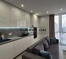 Продам 3-кімнатну квартиру, Пчілки 8, Дарницький район, КиївПростора .