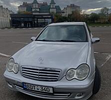 Mercedes-Benz w203