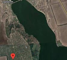 Продам участок возле Одессы, Надлиманское. 5 соток правильной формы. .