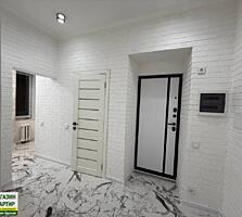 Продается 2 к. «Сталинка» -евроремонт---ЦЕНТР