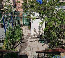 2 х этажный кирпичный домик в Затоке на причале, ст Солнечная.