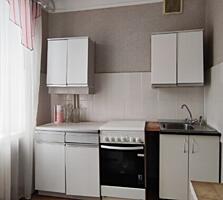 Продаётся 2-комн малогабаритка Красные Казармы (5 поликлиника) ТОРГ