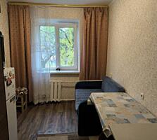 Продается комната в коммуне ул. Краснова