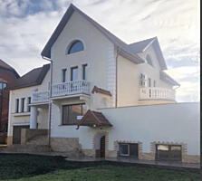 Продаётся 3-х уровневый дом в Киевском районе, Шишкина.