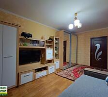 Продается 2 к. квартира с просторными комнатами ул. Одесская