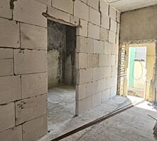 В продаже двухэтажный таунхаус в коттеджном городке в Прилиманском. ..