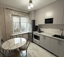 Двушка с идеальным ремонтом 54 м² центр (видеообзор) Торг!