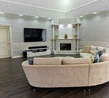 Продам двухуровневый дом 362 кв. м., Совиньон.