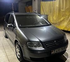 Продам Volkswagen Touran 1.6 бензин-газ метан